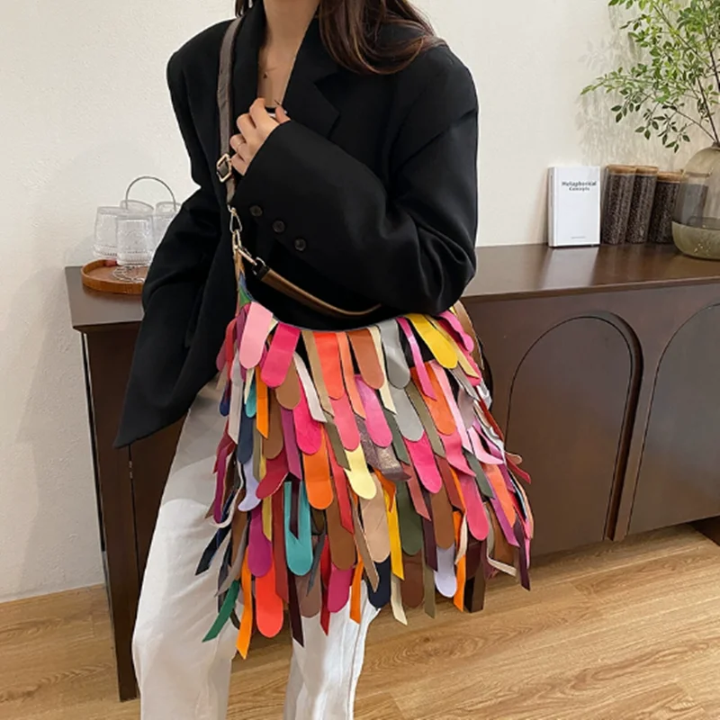 2026 New Large Capacity Trendy Leather Underarm Shoulder Bag for Women, Personalized Tassel Commuter Crossbody Bag
