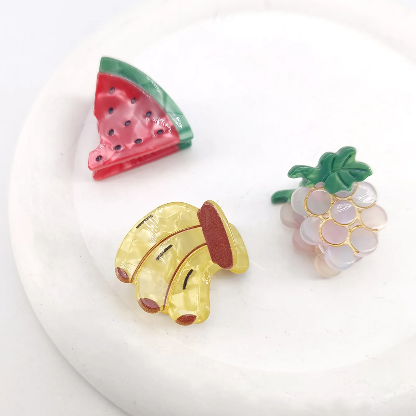 1/2/4 Stück Frucht-Acetat-Haarspangen: Süße kleine Erdbeer-, Zitronen-, Kirsch- und Trauben-Haarspangen für Pony und unordentliches Haar – Top-Clips als Haar-Accessoires – Detail 6