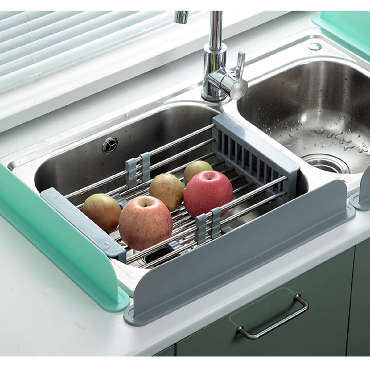 

Kitchen Splatter Guard For Sink Faucet Water Baffle Board Silicone Splash Shield Removable Backsplash Protector Multi-Use Sink