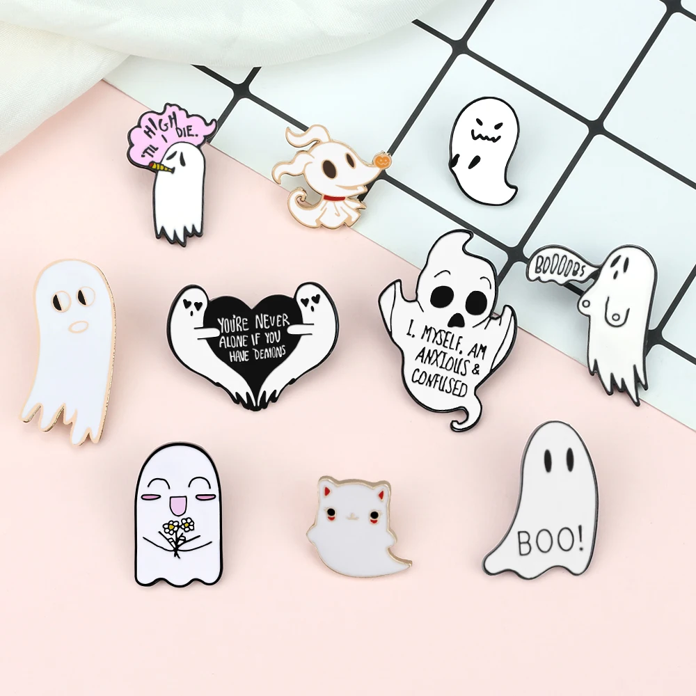 10 Styles Cartoon Spooky Ghost Brooches Punk Funny Cute Lapel Pins Halloween Bag Enamel Badges Gifts for Friends Fashion Jewelry