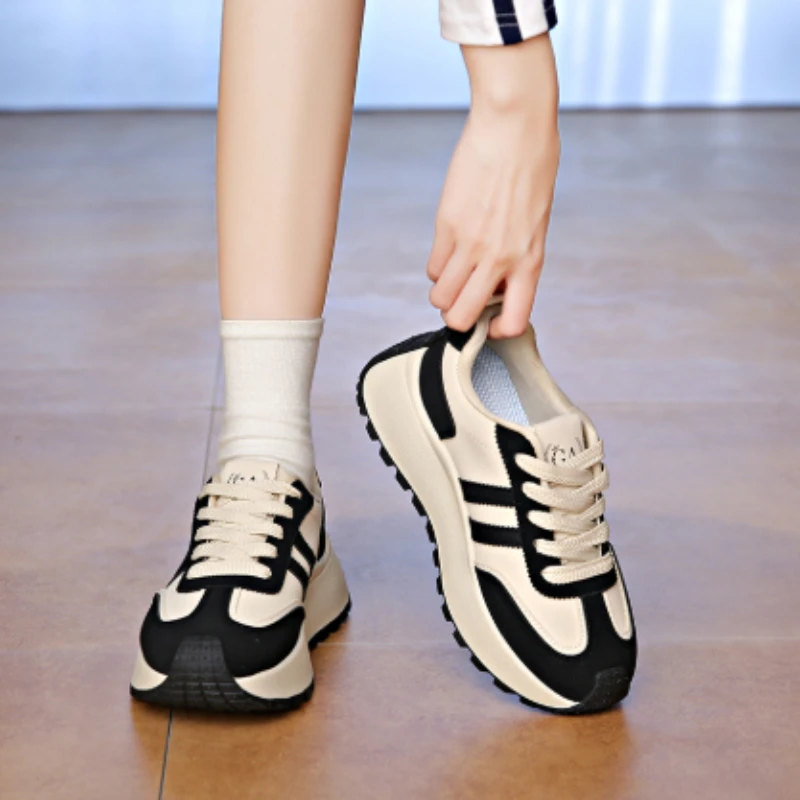 

Новые модные кроссовки на толстой подошве в стиле «папины туфли» Весна 2026