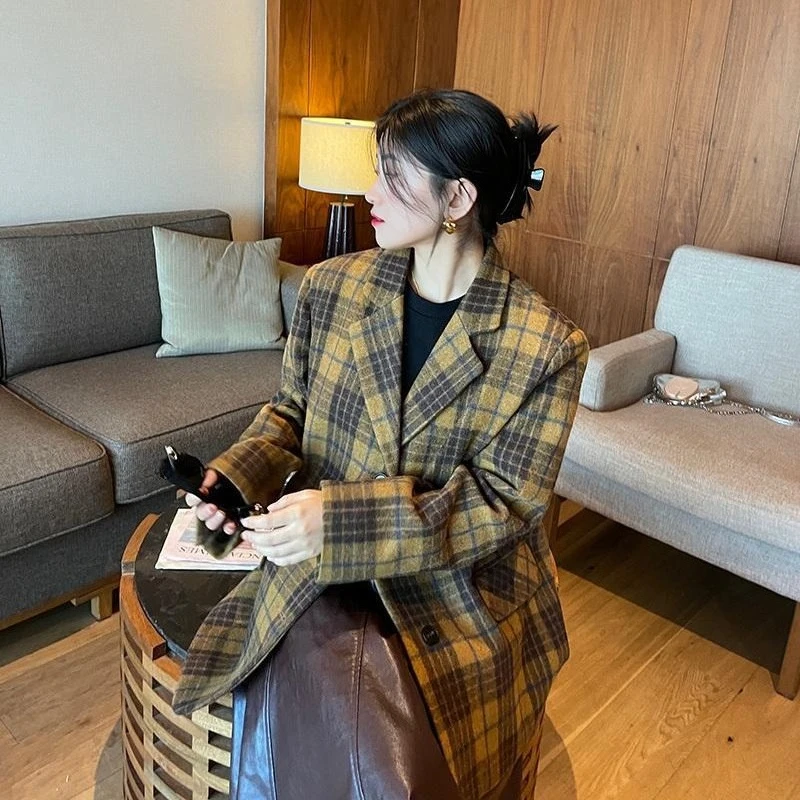 

Yellowish Brown Plaid Woolen Blazer Women Medium Long 2025 Fall Winter New Korean Influencer British Fashion Statement