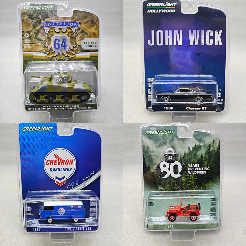 

Greenlight 1:64 Camp 64 Sherman Tank Clean Paint Horse R/T Smoke Bear 80th Anniversary Alloy Die Casting Model
