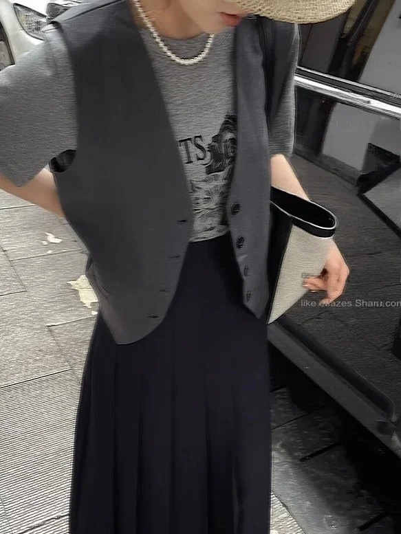 

Faionable ey V-Ne Suit Jaet Women's Sle Simple Outerwear Svel Vest Trendy Korean Version Morning Bell Evening...