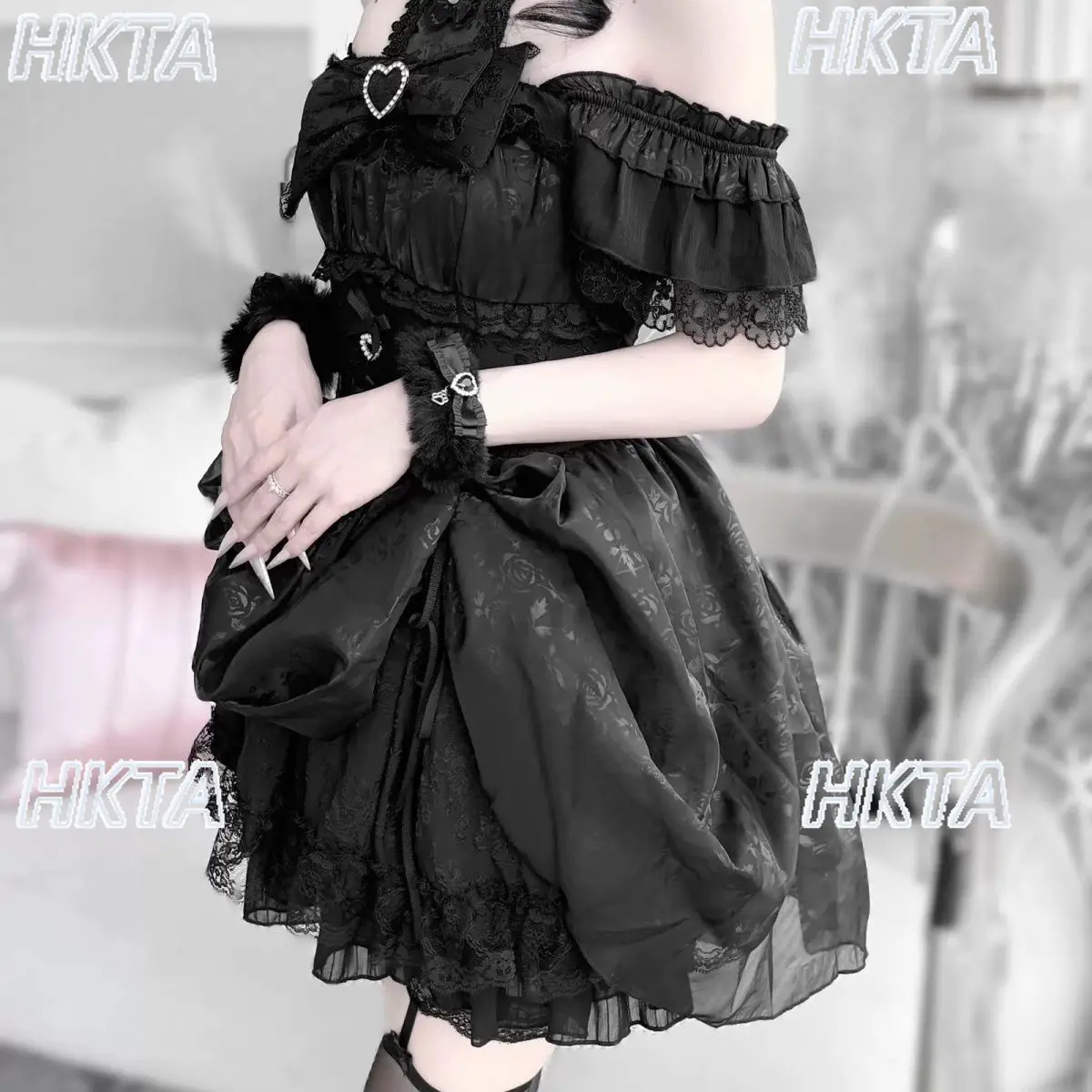 

Japanese Mass Produced Lace Neck Thin Bow Waist Pull Pendulum Black Dress Women Subculture Goth Off The Shoulder Dress Ball Gown