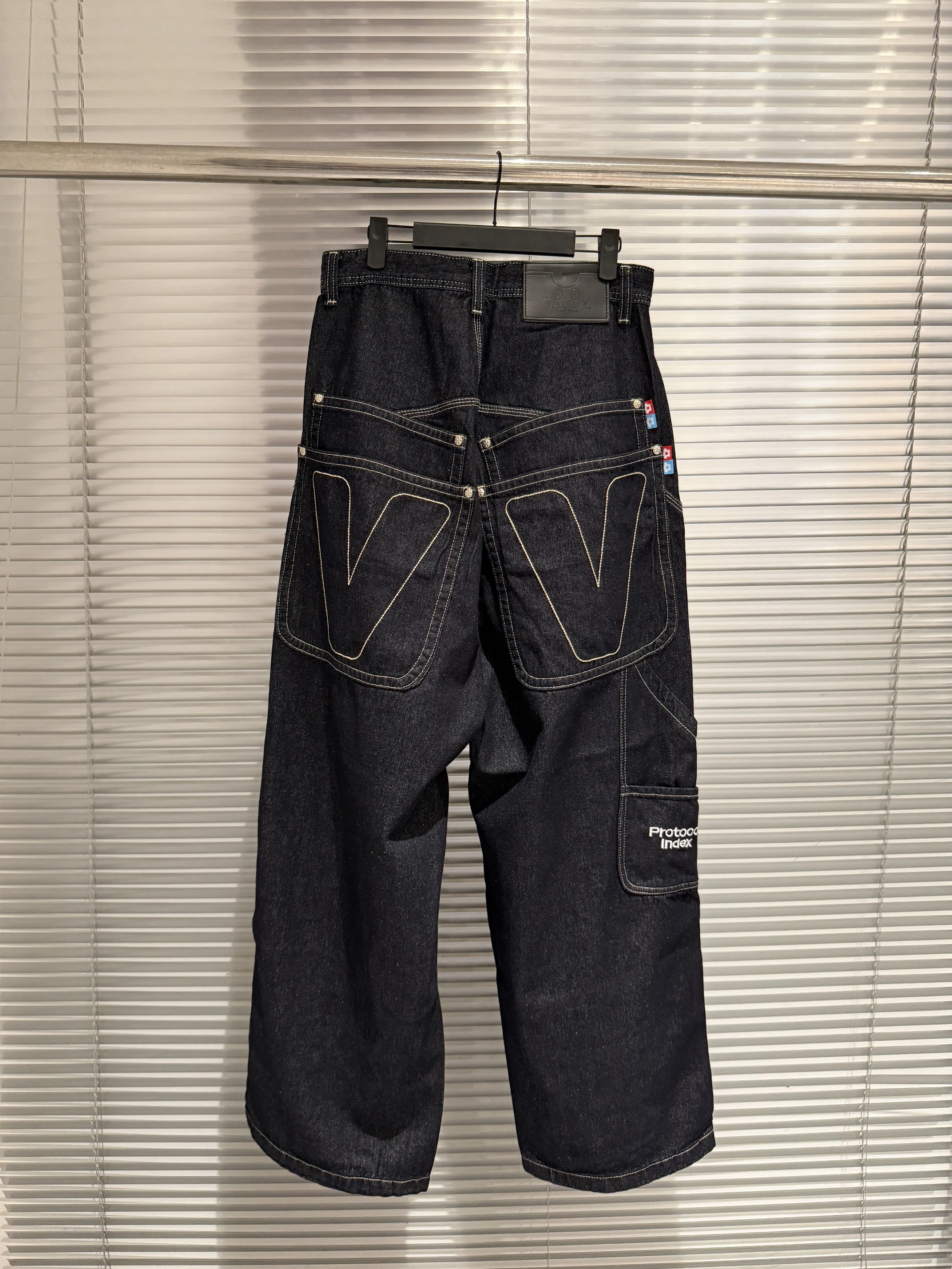 Vandythepink Collaborative Original Denim Jeans Shape Double Pocket Casual Style Comfortable Soft Fabric Youth Fashion