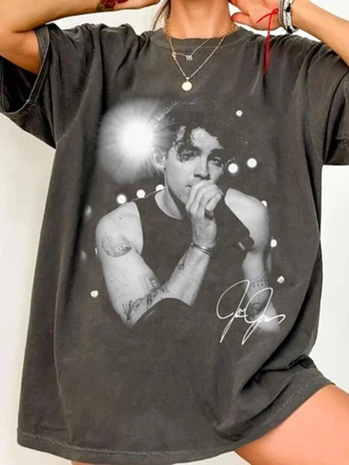 Accesorios para camisetas estampadas con firma del 20 aniversario de Jonas Brothers