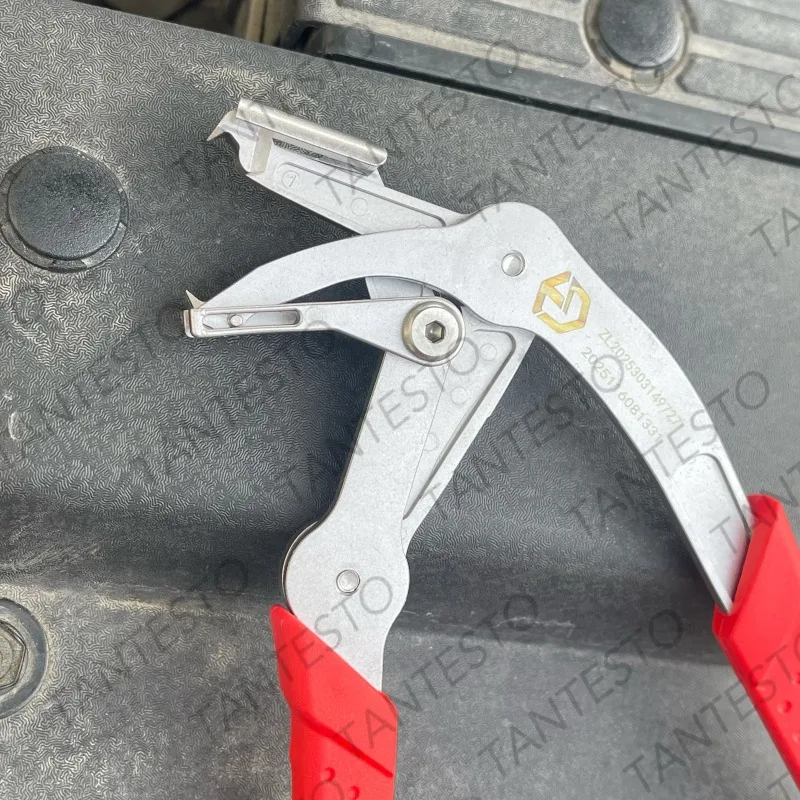 Kfz-Clip-Entfernungszange für Kunststoff- und Gumminägel – Werkzeug zum Entfernen von runden Befestigungselementen für die Reparatur von Autoinnenverkleidungen, Türverkleidungen, Fahrgestellen und Kofferräumen – Detail 3