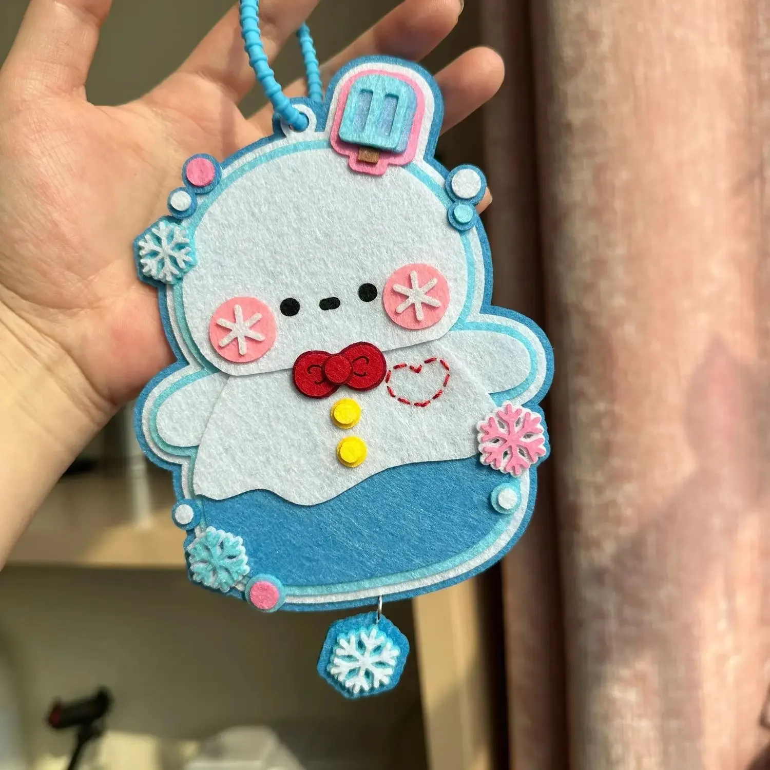 Anime Love and Deepspace Zayne Cosplay Cute Smiling Snowman Non-woven Fabric Keychain Pendant Ambitus Collection Hand Made Gift