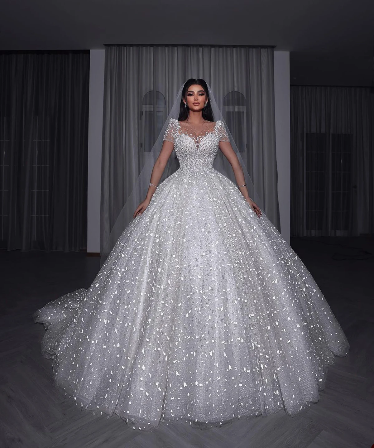 Delicate A-Line Wedding Dress For Women Sequins Bridal Gown Short Sleeves O-Neck Skirt Sweep Train Dresses Custom Made