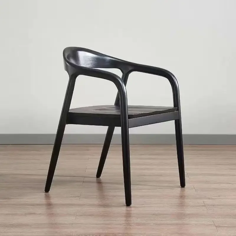 Eettafelstoelen Massief hout Thuisrugleuning Hoogwaardige minimalistische eetkamer Lichte luxe woonkamer Vrije tijd Eetkamerstoel