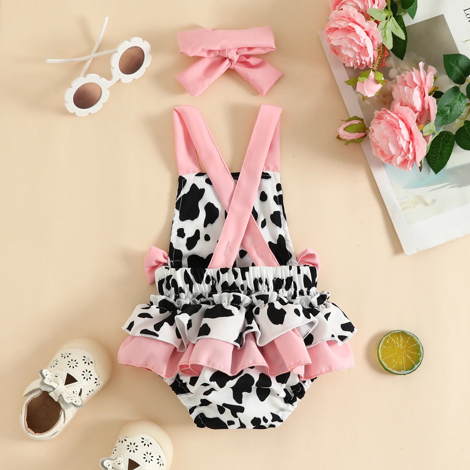 2pcs Baby Girls Cute Cow Graphic Print Bowknot Decor Sleeveless Onesie & Headband Set Clothes