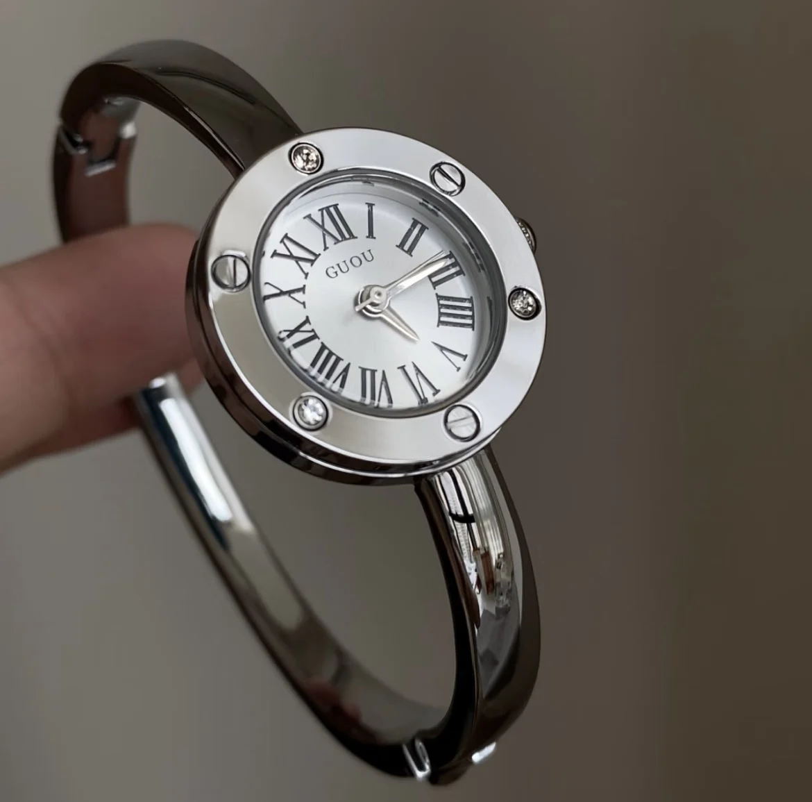 

Original luxury women's watch Roman scale round small dial bracelet watch fashionable design women's watch gift for girlfriend