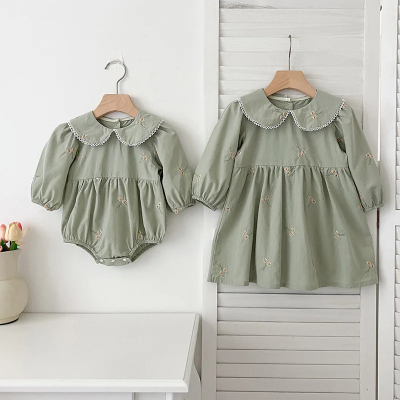 

Autumn Newborn Sister Sets Embroidery Baby Dress with Peter Pan Collar Long Sleeve Romper for Infant Girls Matching Twin Outfit