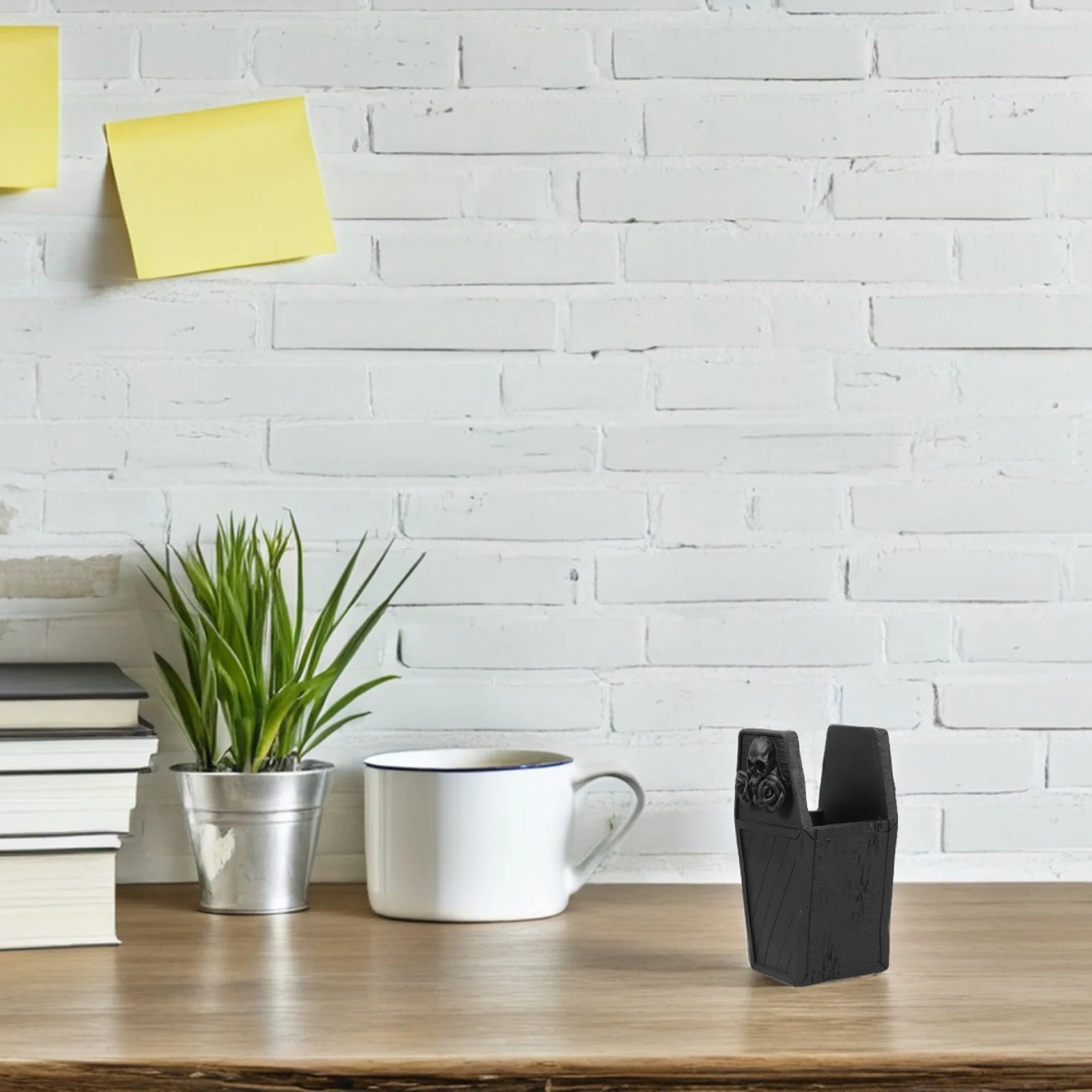 

Goth Skull Coffin Resin Pen Organizer Spooky Desktop Storage Container Makeup Brush Holder Decorative Office Home Accessories