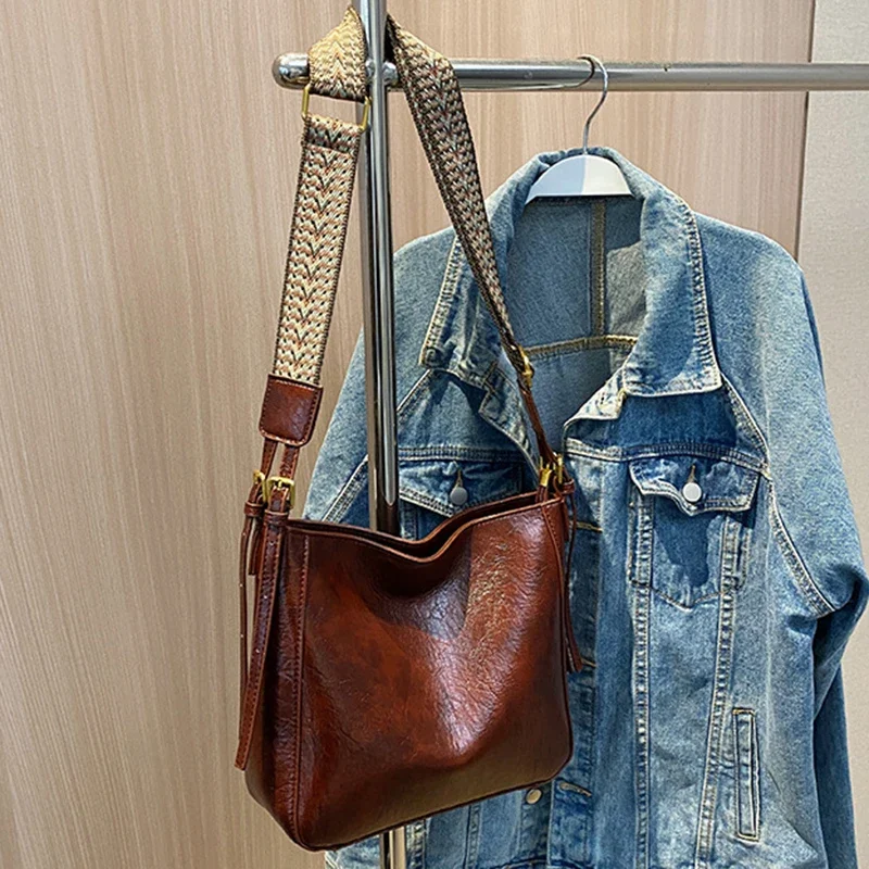 New Crossbody Bag PU Soft Leather Bag Women Fashion Simple Small Square Bag Retro Large Capacity Casual Shoulder Bag