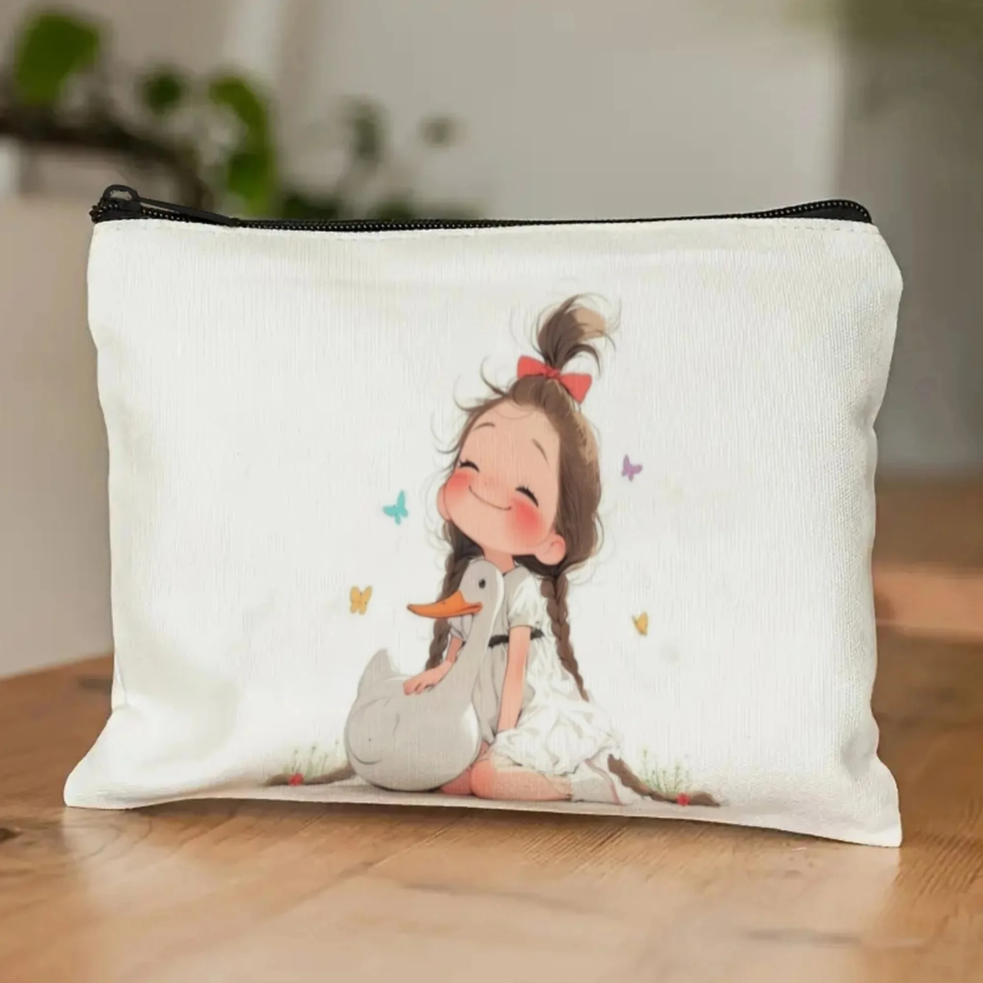 ヴィンテージシックな化粧バッグ ジッパー開閉 大容量 女の子用化粧ポーチ かわいい女の子柄 ペンケース 旅行収納バッグ