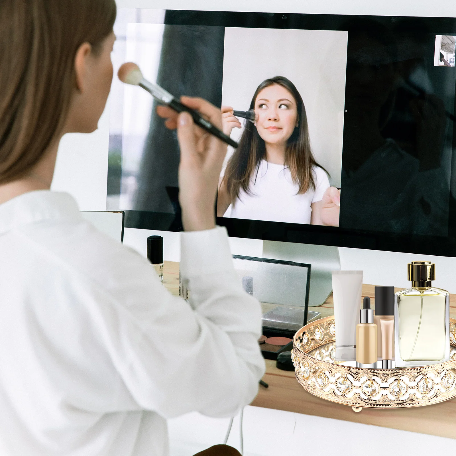 

1Pcs Jewelry Storage Mirror Plate 25cm European Style Hollow Glass Multipurpose Cosmetics Tray Home Adornment Cosmetics Tray