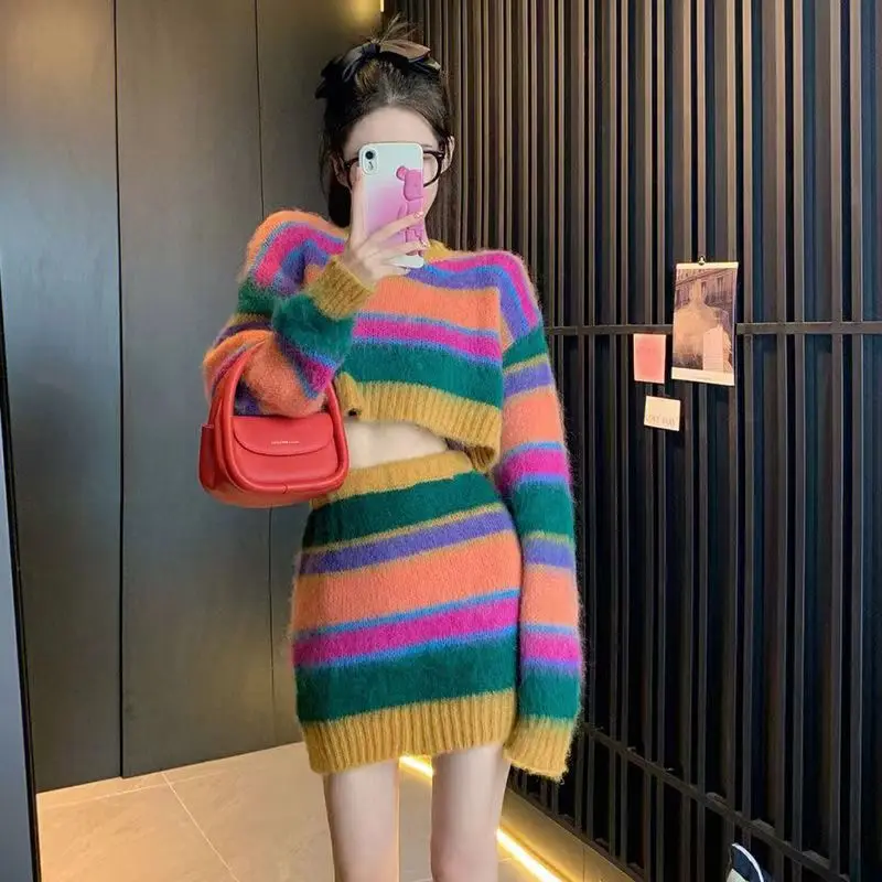 

Rainbow Striped Sweater Hip-Hugging Short Skirt Two-Piece Set Women Autumn Winter French Retro Temperament Sweater Skirt Suit