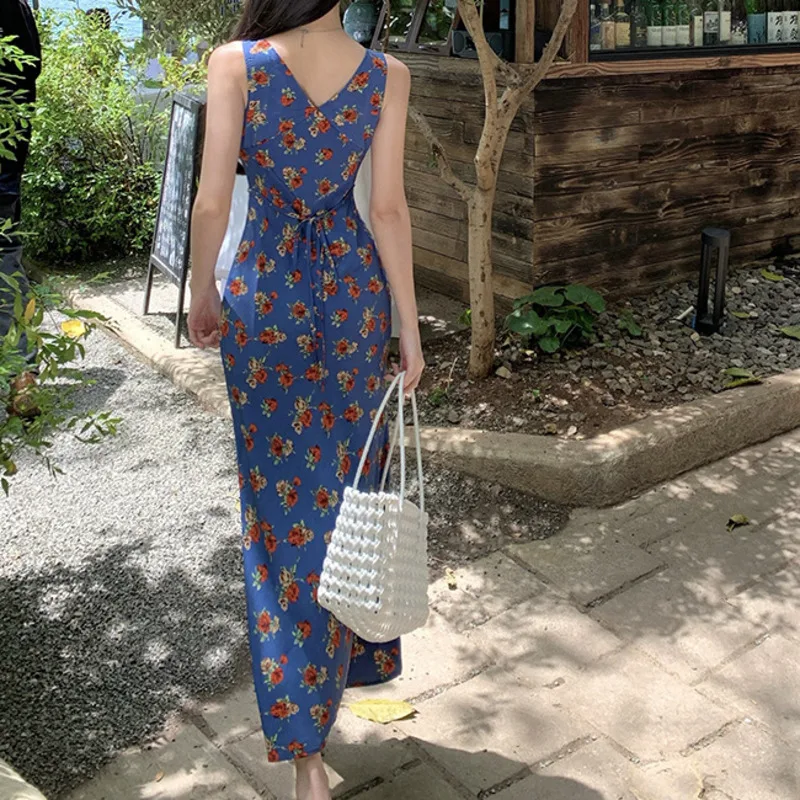HKSH Summer New Women Chic Fashion Vacation Style Sweet V-neck Waist-cinching Slimming Sleeveless Floral Strap Long Dress HK5861