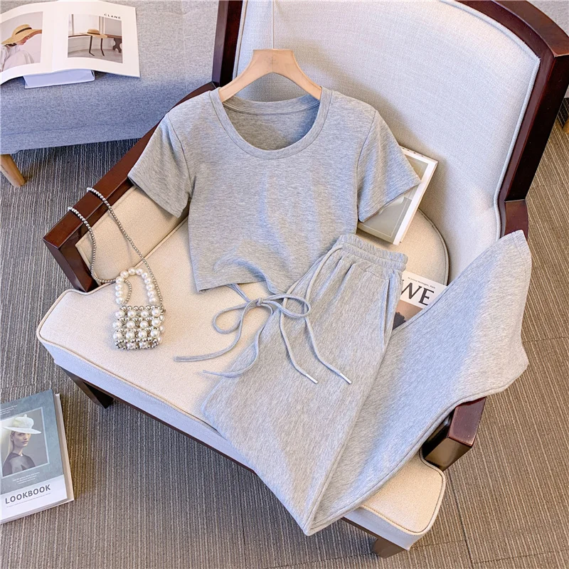 

Korean Fashion Pants Suit Women Round Neck Short-sleeved T-shirt Elastic Waist Loose Pants 2pcs Set Sports Leisure Matching Sets