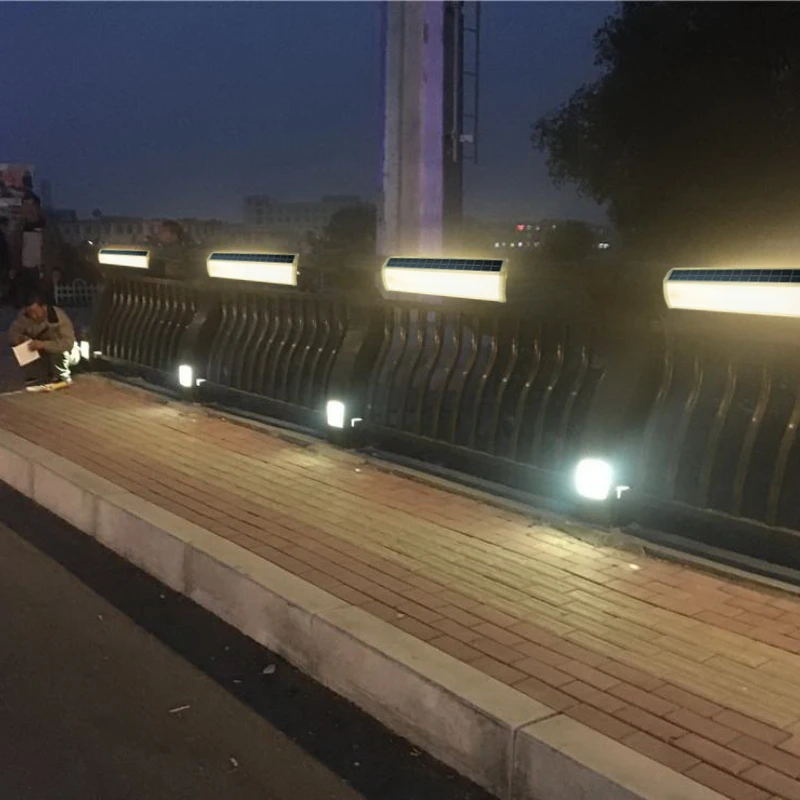 Solar bridge guardrail lamp