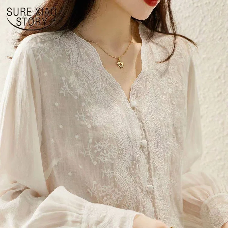 French Embroidery Flower Lace Shirt Women\'s Autumn V Neck Sweet Long Sleeve Linen Blouse Women Loose Elegant Sunscreen Top 16108