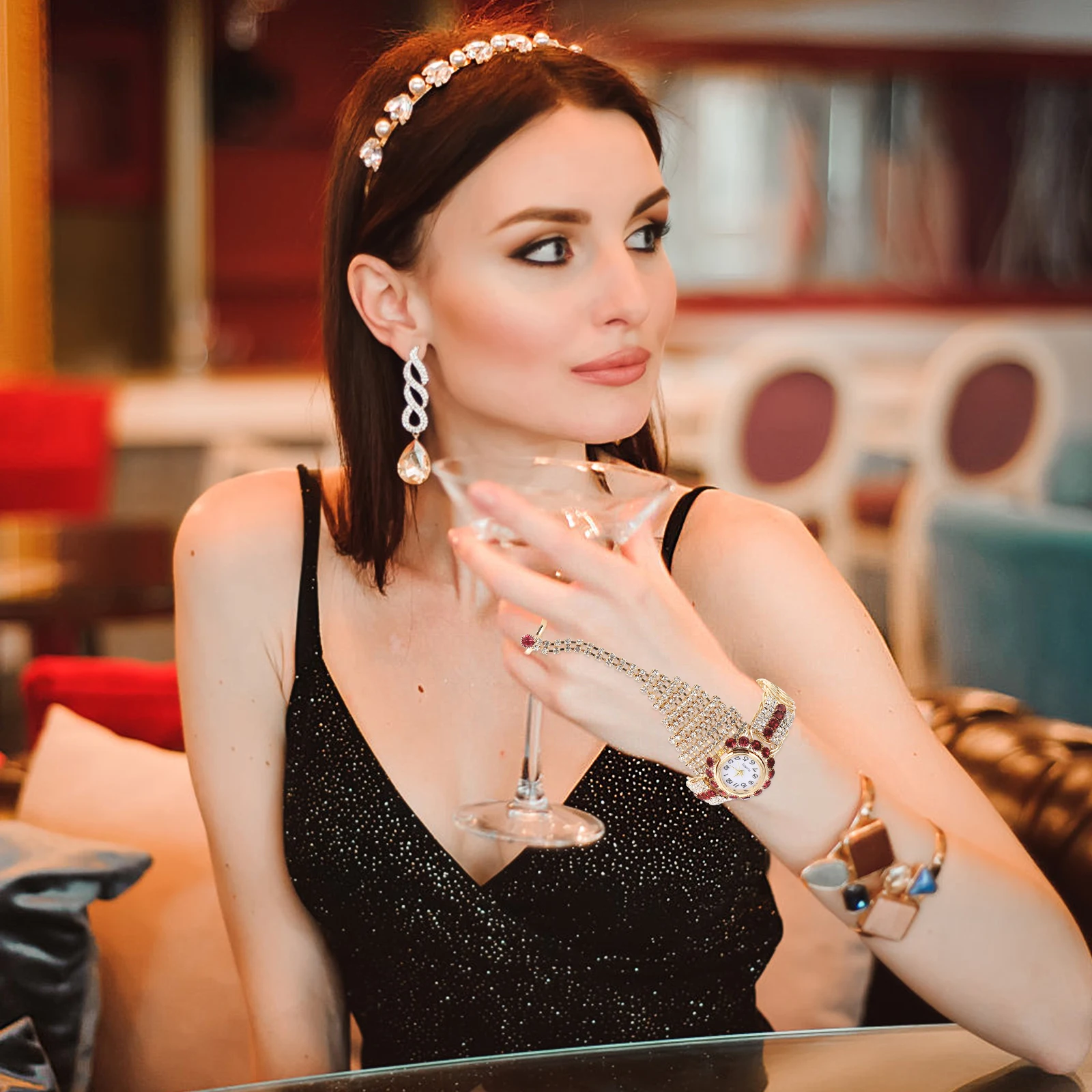 

Rhinestone Ring Bracelet Watch Elegant Lady Bracelet Matching Clothes Styles Accurate Cell Phone