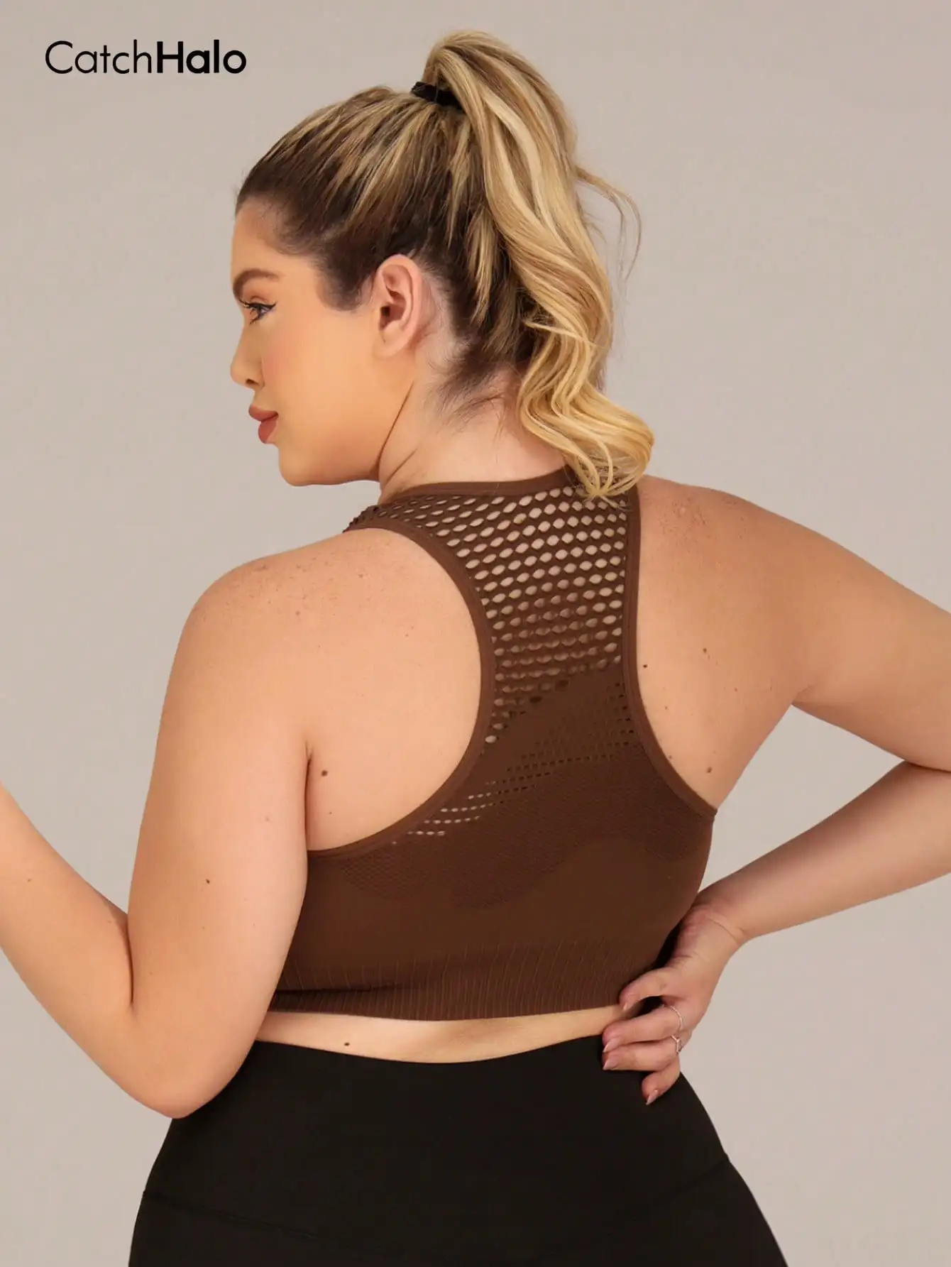 Plus Size Women Mesh Panel Seamless Sports Bra Racerback Removable Pads Wireless Yoga Top Breathable Gym Fitness Activewear