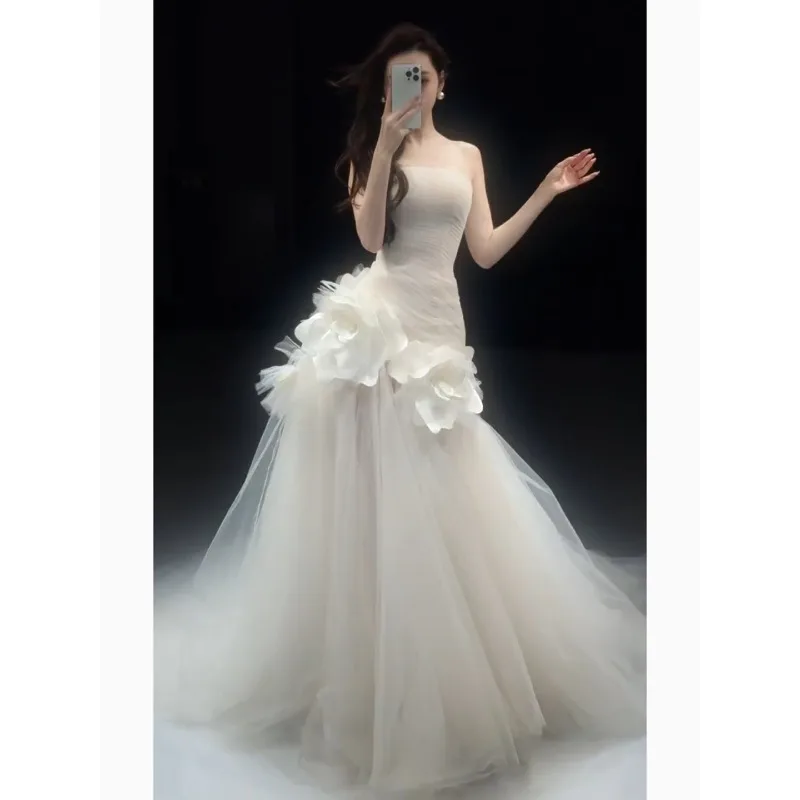 신부 Tulle Mermaid 웨딩 드레스 Sweetheart Pleat and Ruffles가있는 민소매 섹시한 오픈 백 스윕 트레인 시스 가운 가운