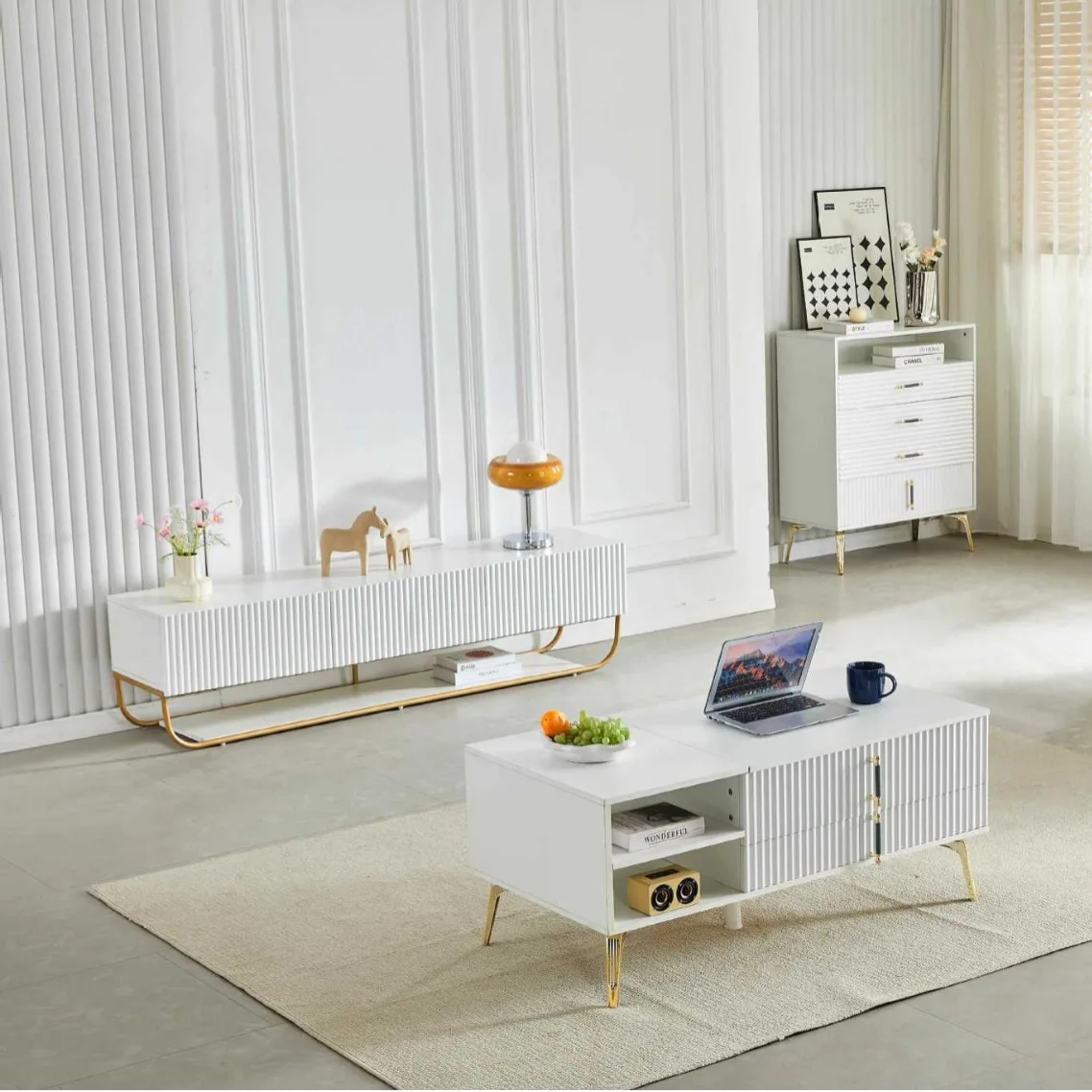 

Легкий роскошный мраморный комплект мебели для гостиной: тумба под телевизор и журнальный столик в современном простом скандинавском стиле для небольшой квартиры.