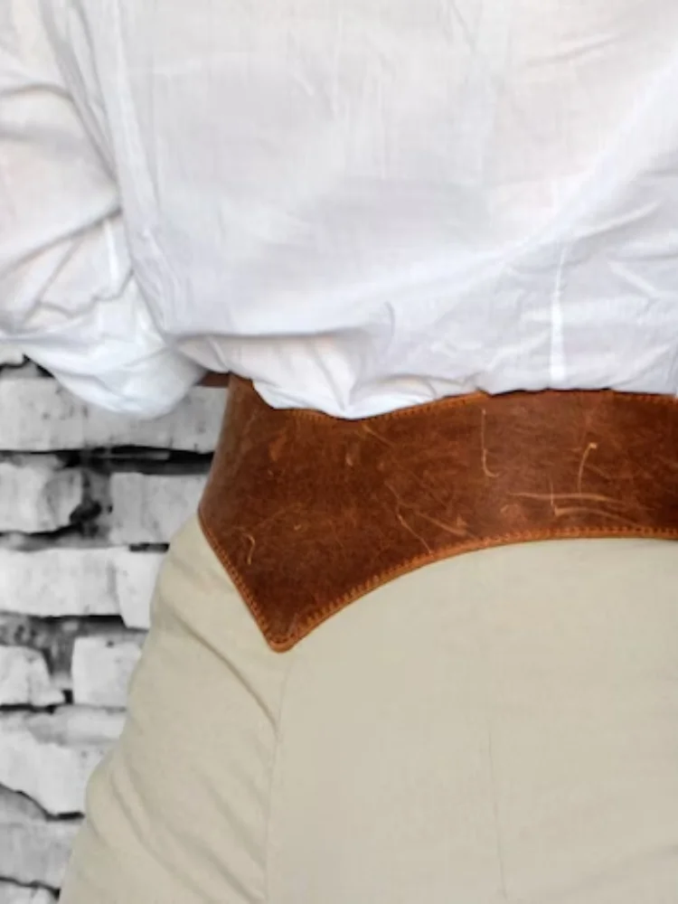 中世風ユニセックスニューウェーブブラウンレザー個性派ウエストスカートジャンパーシャツベルトユニセックスアクセサリーナイトクラブステージパフォーマンス