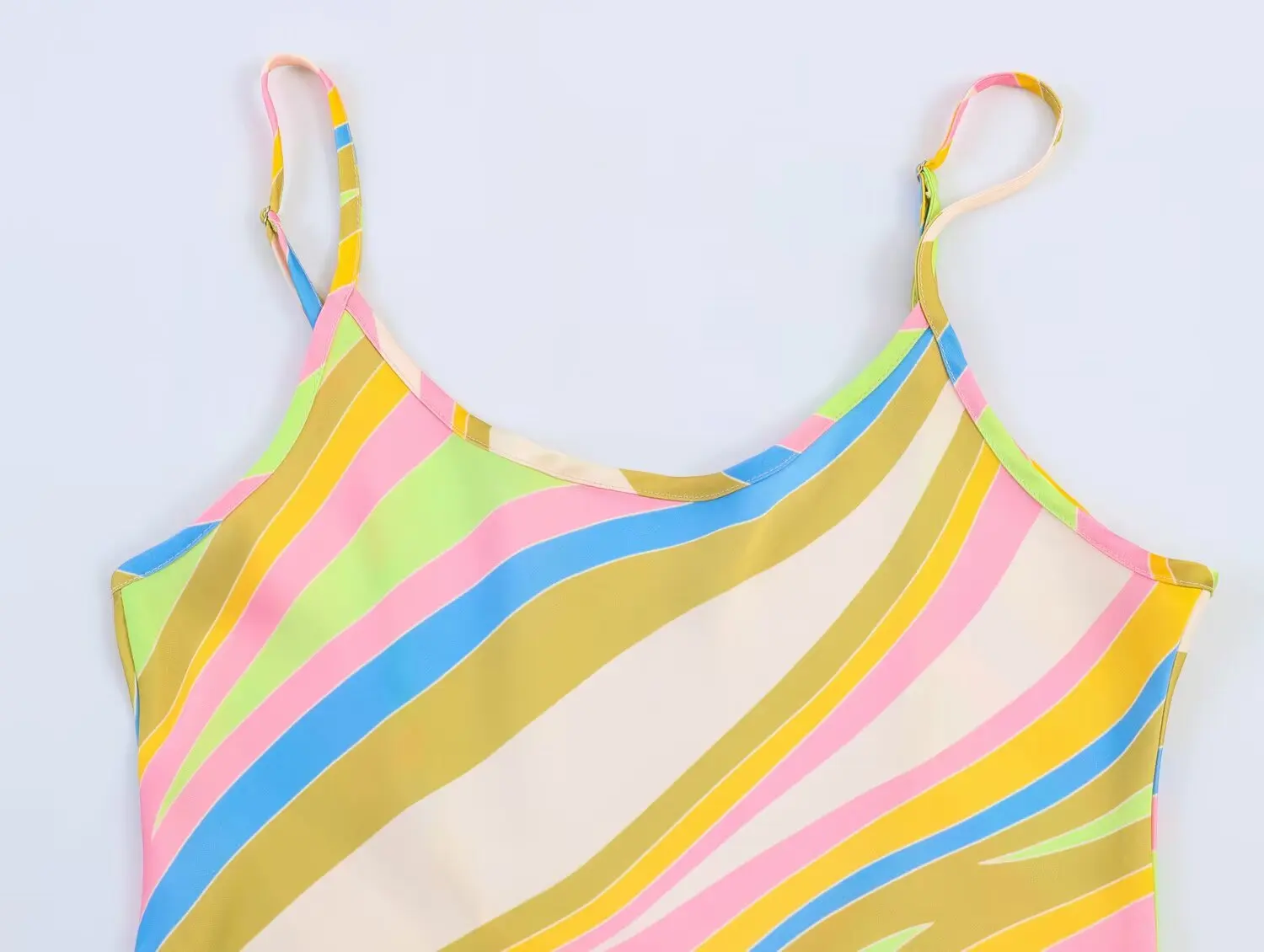 TFMLN Damen-Kleid mit gestreiftem Spaghetti-Träger, ärmellos, rückenfrei, Regenbogen-Print, Strandkleider, neues Sommer-Party-Chic-Damen-Outfit – Detail 4