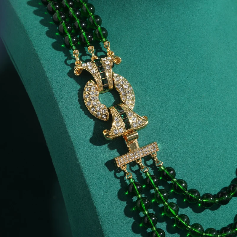 خمر الزمرد الأخضر مطرز الطبقات قلادة جميلة المرأة العتيقة الذهب اللون الزركون كريستال الفاخرة مصمم مجوهرات 2025 جديد