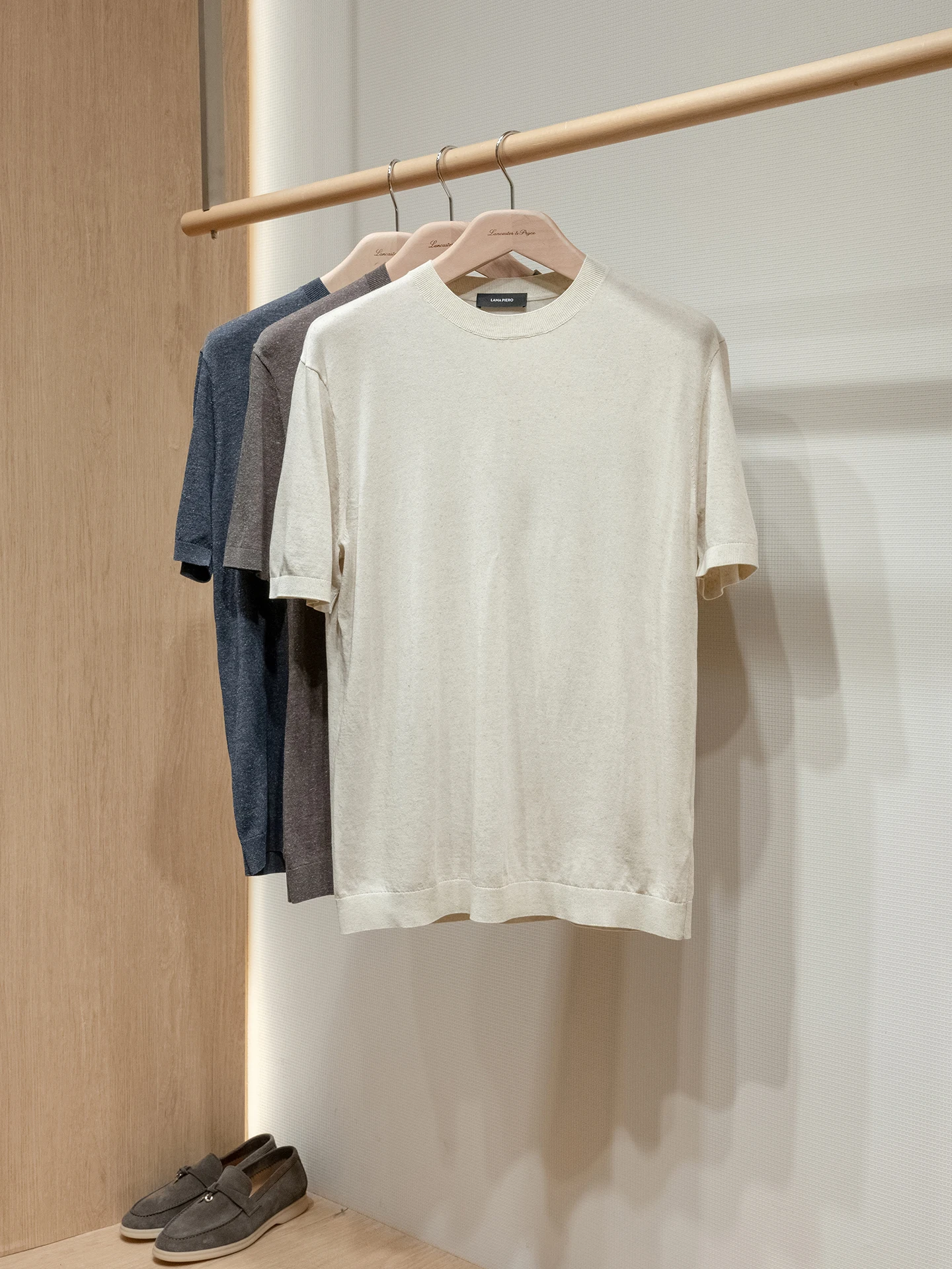 

Italian Vintage Style Men's round Neck Knitted Linen T-Shirt Comfortable Breathable Short Sleeve Summer Top Simple Design
