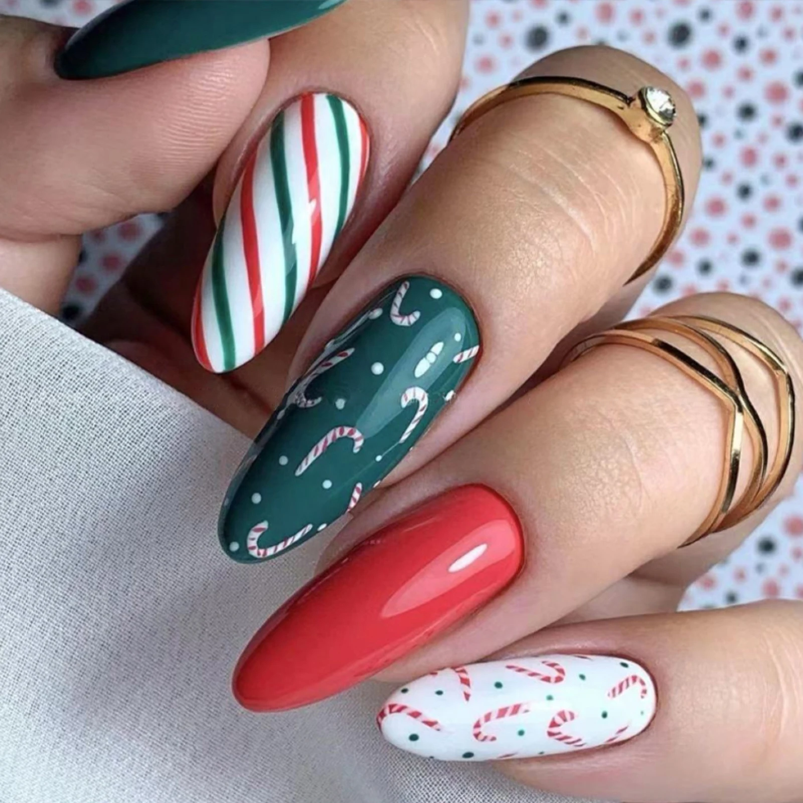 Long Press-on Nail for Women Christmas Candy Cane Pattern Reusable Fake Nail for Nail Extension Suit Matching