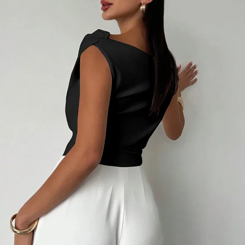 2025年夏ファッション スラントショルダー スリムプルオーバートップス レディース カジュアル シンプルTシャツ エレガント 無地 ノースリーブ ショートブラウス