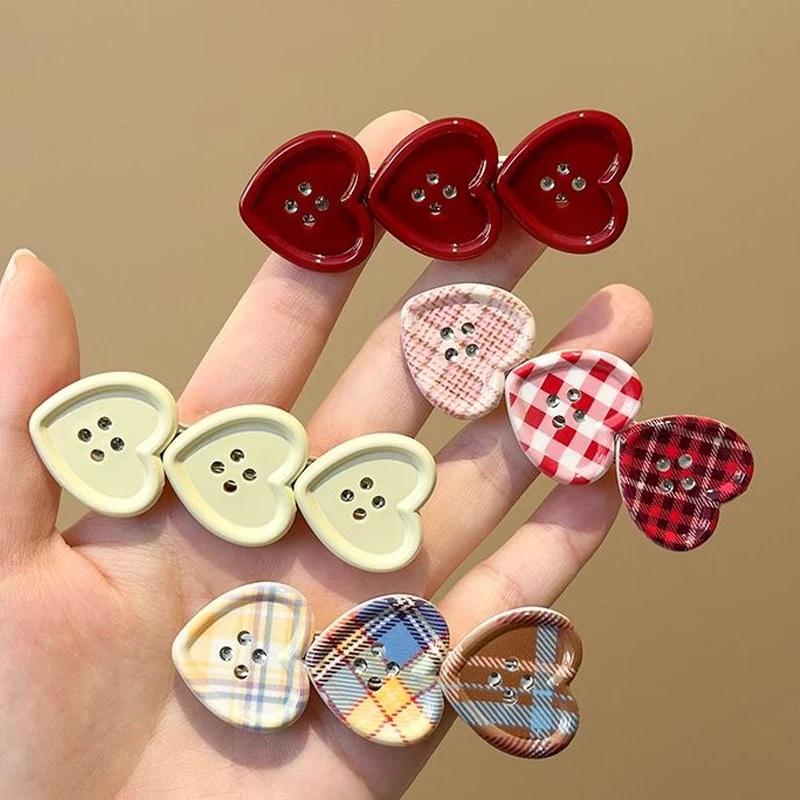 

Korean Japanese Creative Heart Button Hair Clip Cute Duckbill Clip Versatile Sweet Girls Side Bangs Hairpins Headdress Barrettes