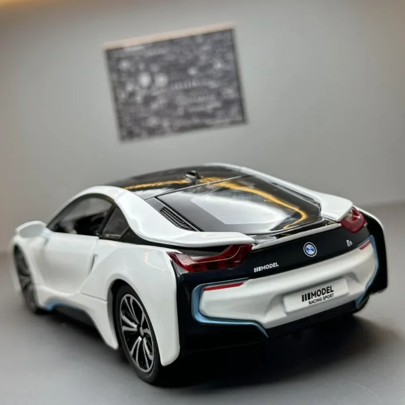 1/22 Scale BMW I8 Sport Car Model Sound Light Collective Diecasts Toys Vehicles Children Car Gift  Voiture Miniature Home Decor