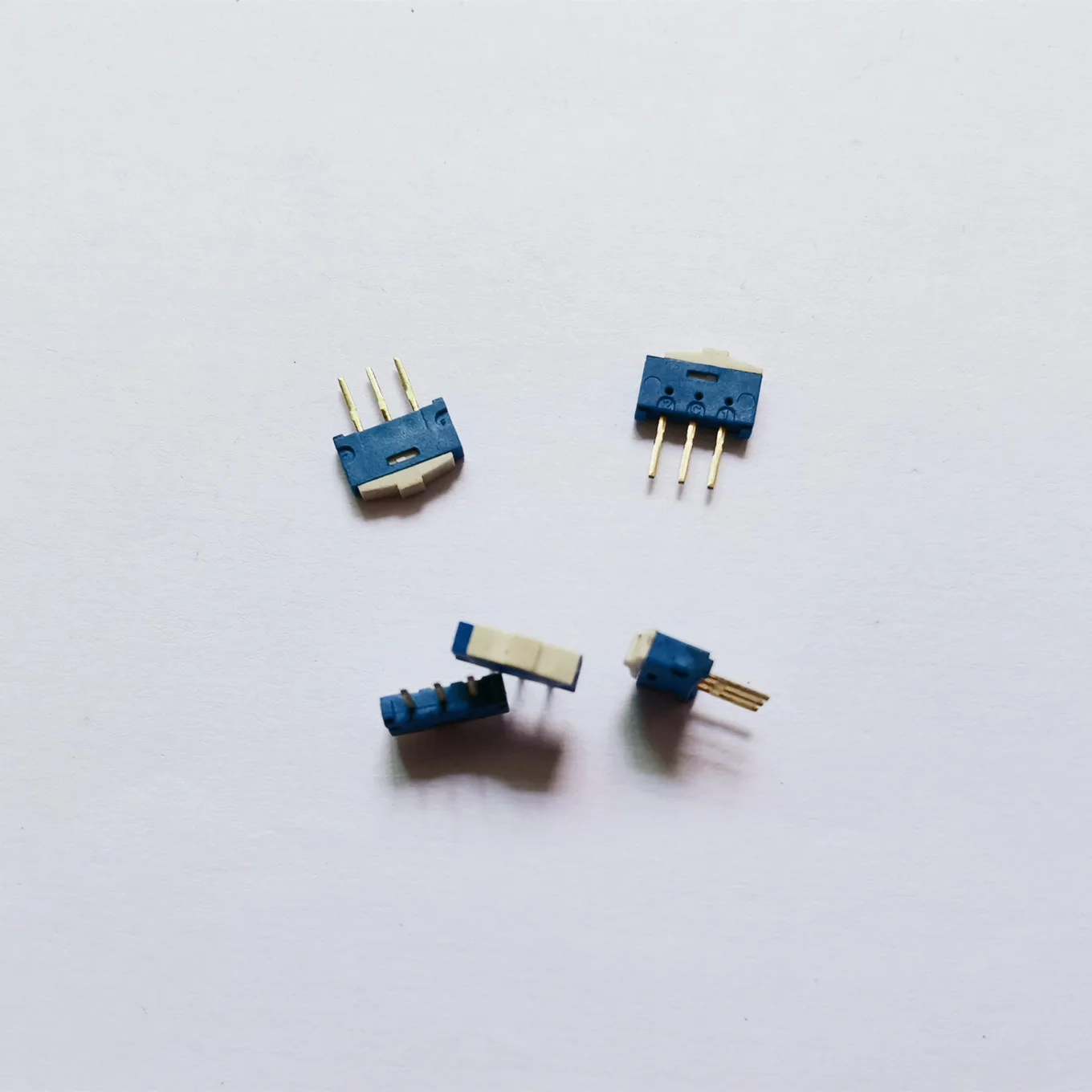 

Оригинальный новый 100% ESP1020 2-ступенчатый 3-контактный скользящий переключатель тумблер ползунковый переключатель