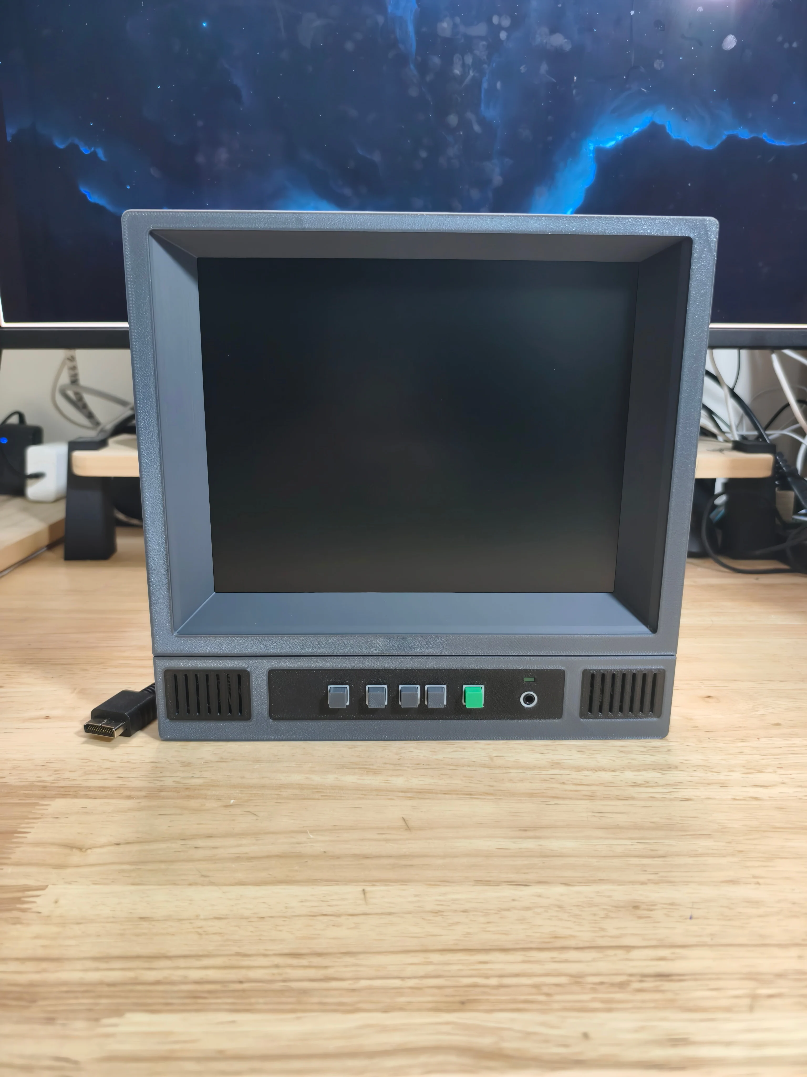 

10.4 Inch CRT Monitor Style Retro Arcade Game Console Portable Display Mini Monitor With Stereo For P1/PSONE/P2/P3 ALL SERISE