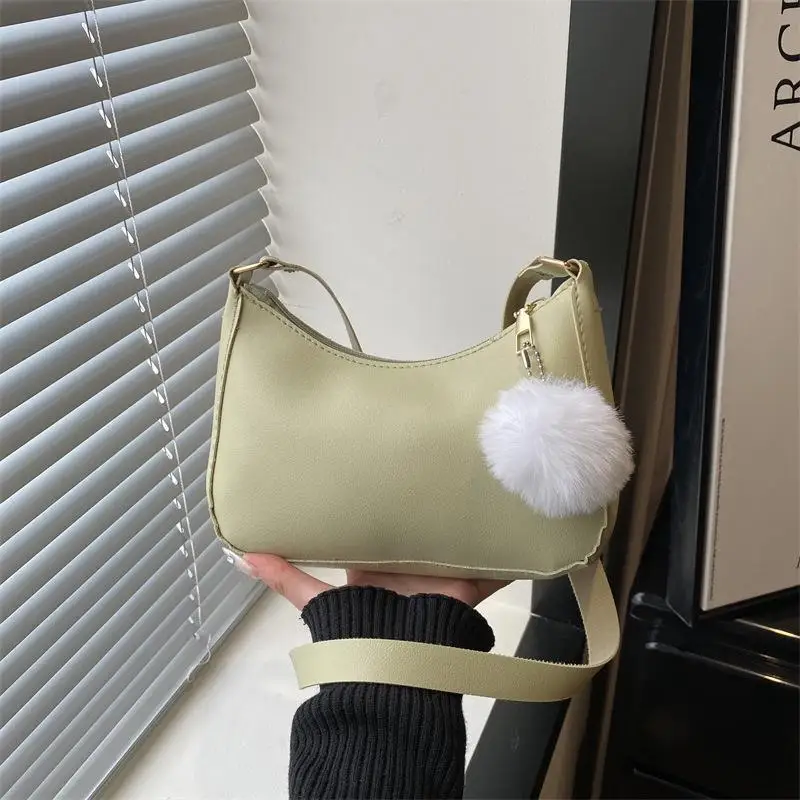 1Pcs Trendy And Simple Solid Color New Small Square Bag Fashion Single Shoulder Armpit Bag With Hairball