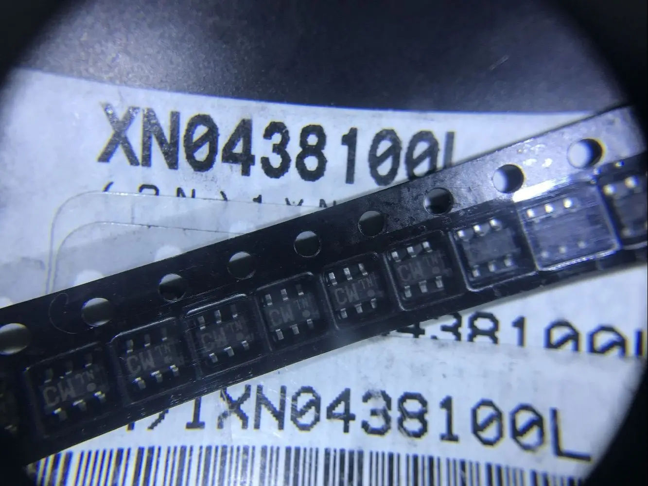 10 Pçs/lote Novo Original 100% Qualidade RT9501BPF J512 2SJ512 XN0438100L (código: CW ) LA6583M-TLM LA6583M RT9501