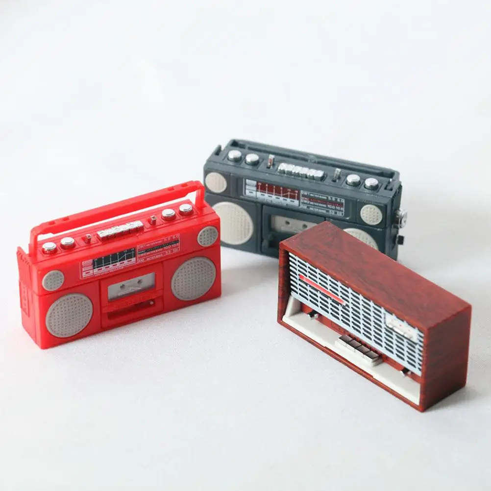 Classical Radio Model Decoration Desktop Mini Adornment Decorate Landscape Layout Prop Plastic Vintage