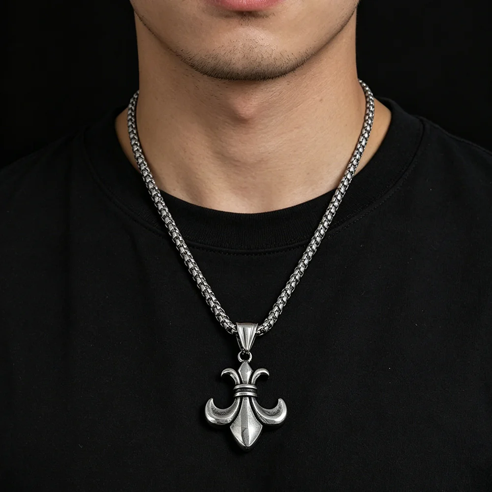 Retro cast baroque flower stainless steel necklace, waterproof and non-fading blackening process, bulk sales pendant