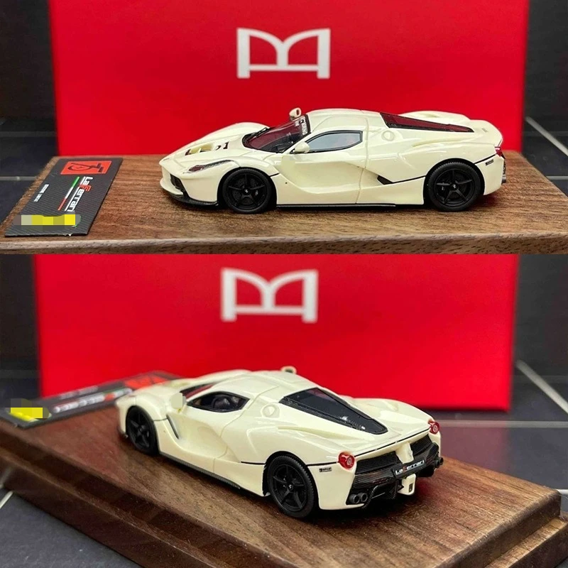 DMH 1:64 LaFerrari Resin Motor Vehicle Toy Die-casting Metal Model