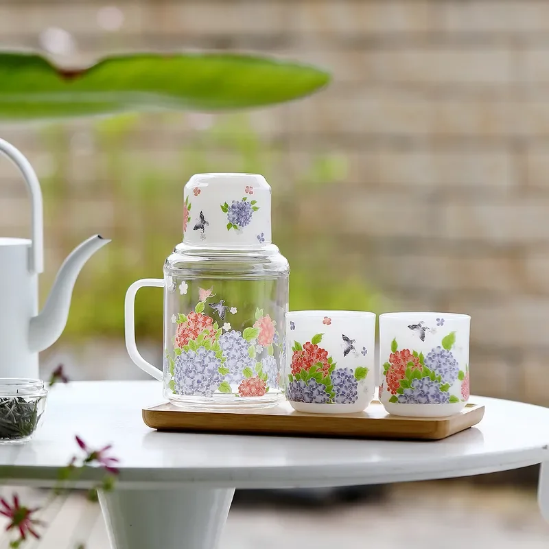Large Capacity Glass Hydrangea Cold Brew Kettle Heat Resistant Water Jug for Home Living Room Iced Tea Maker with Cup Set