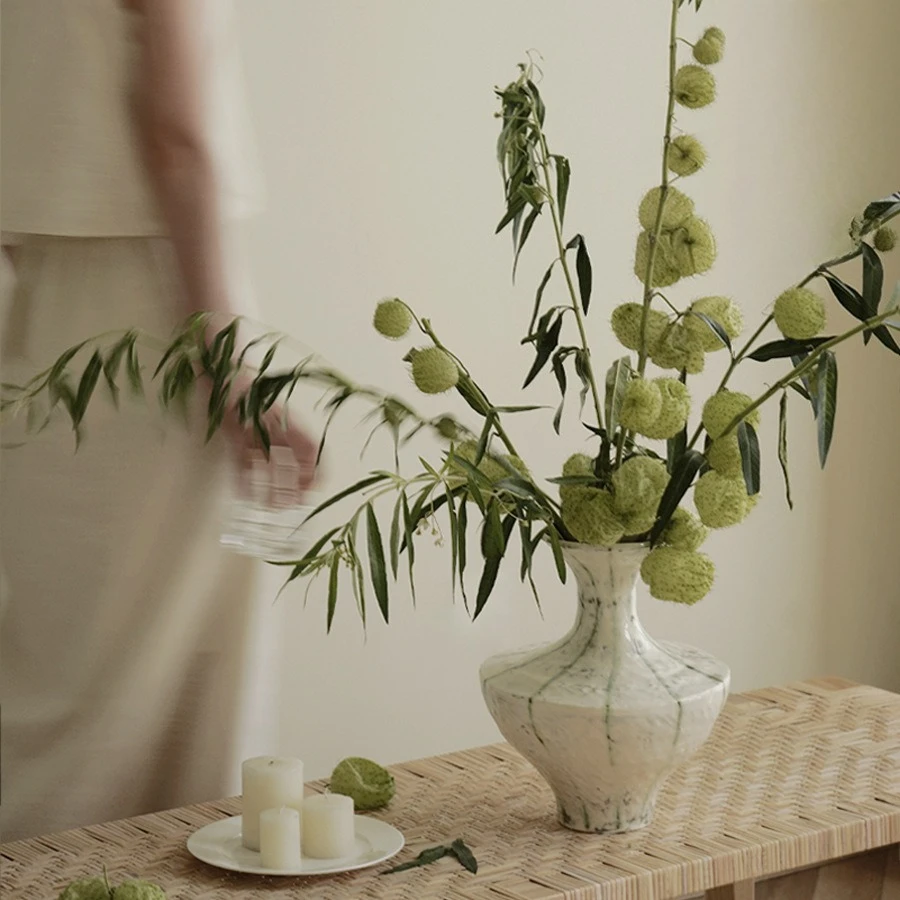 مزهرية سيراميك مصنوعة يدويًا على الطراز الصيني الجديد لغرفة المعيشة وطاولة الطعام وتنسيق الزهور