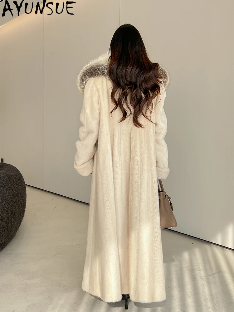 AYUNSUE معطف فرو المنك المخملي الطبيعي امرأة اضافية طويلة فاخرة معطف المنك الكامل للمرأة الملابس الثعلب الفراء طوق 2025 كوفتا С ميخيم