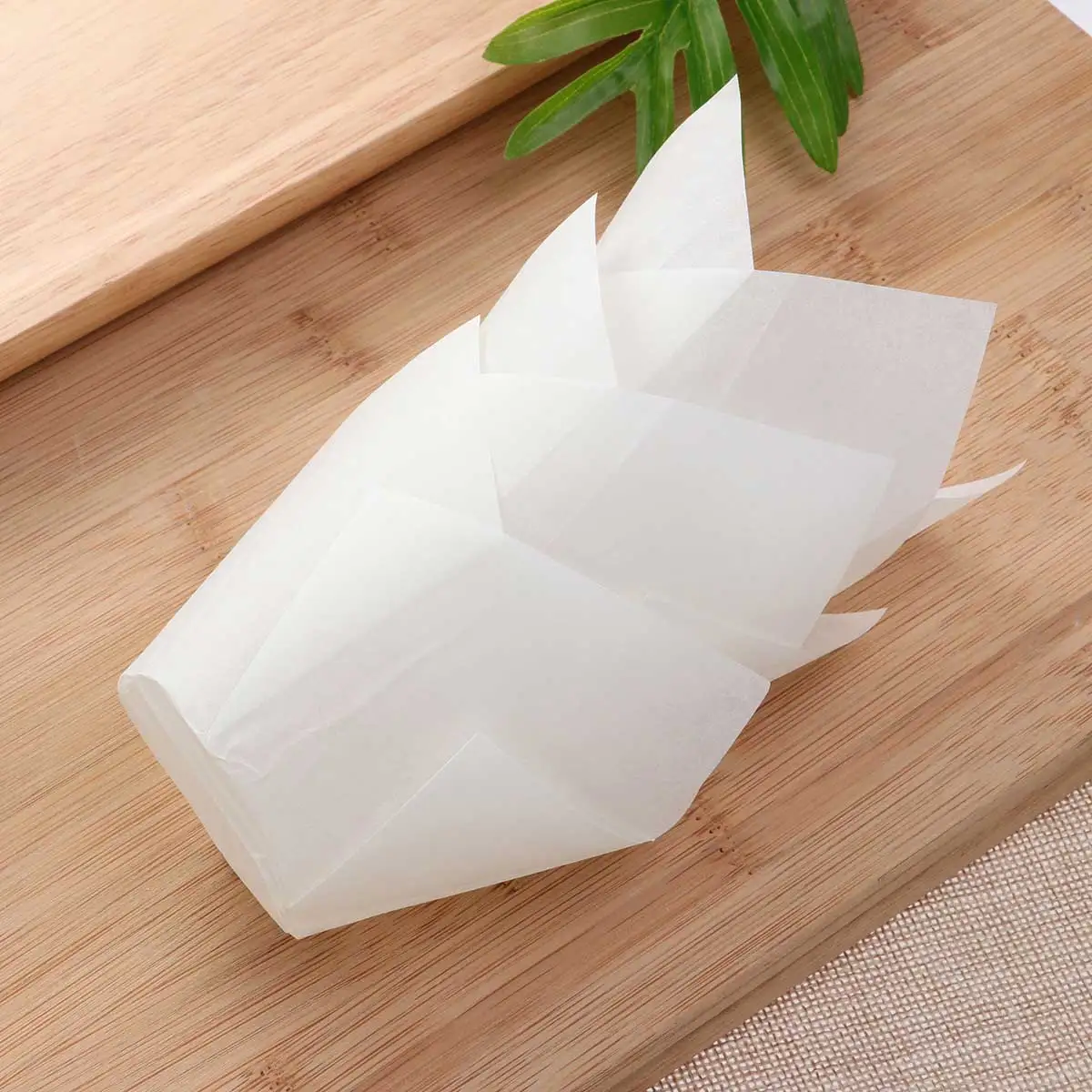 

100pcs Cake Cup Liners Tulip Shape Grease Proof Parchment Paper Baking Cups Muffin Tray For Party Wedding Birthday Picnic